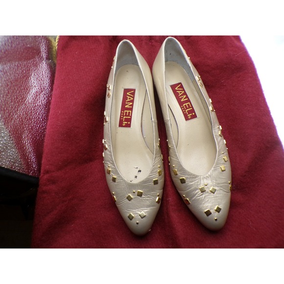 Van Eli Shoes - Van Eli Cream Flats with Gold Studs